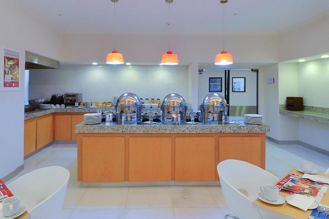 Fiesta Inn Chetumal Luaran gambar